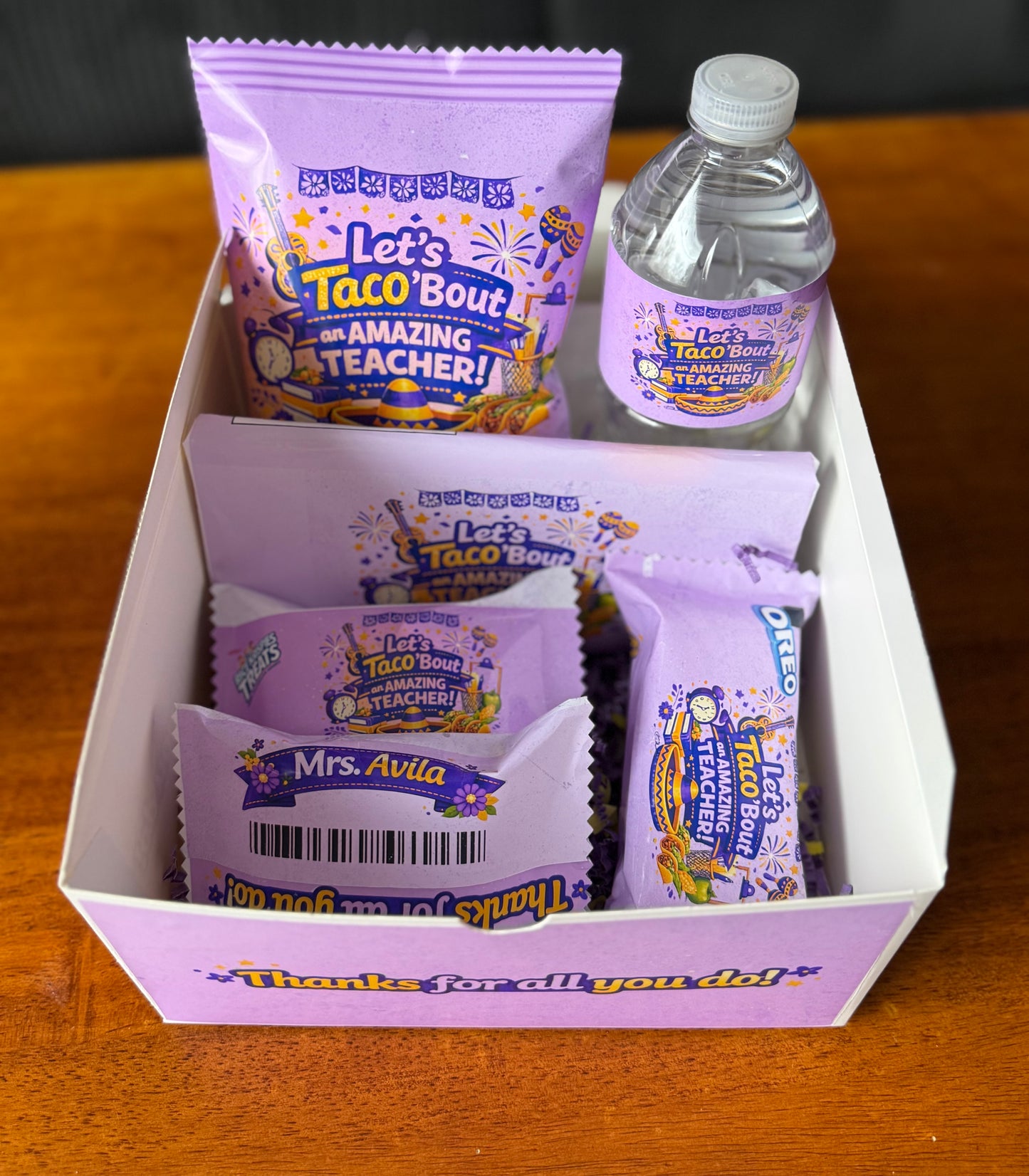 Custom Party Favors and Gift Boxes