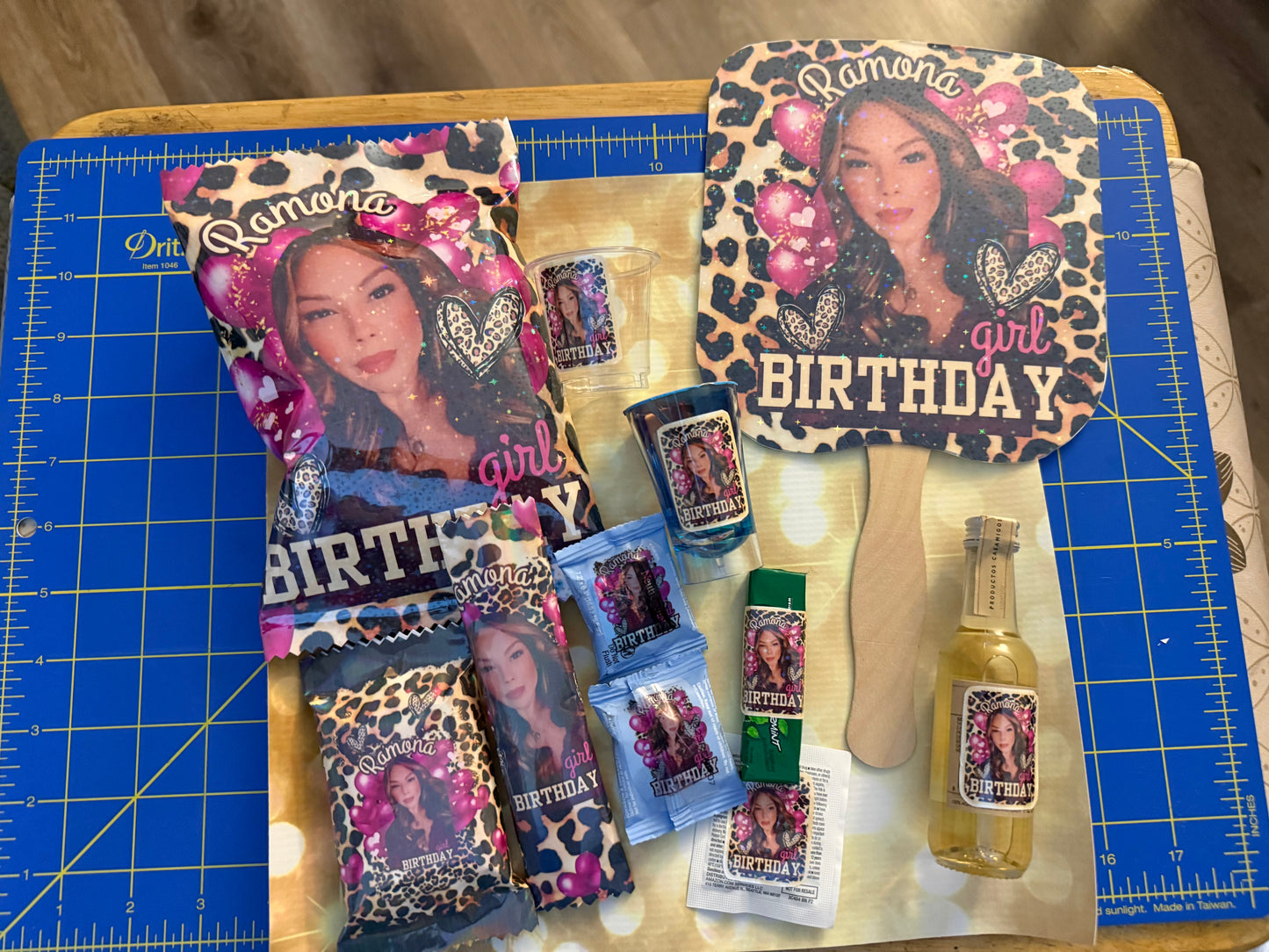 Custom Party Favors and Gift Boxes